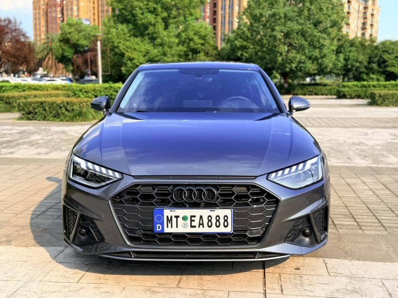 Audi A4L, 2024 — фото 2 из 12