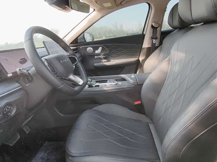 Chery Arrizo 8 Pro, 2025 — фото 4 из 9