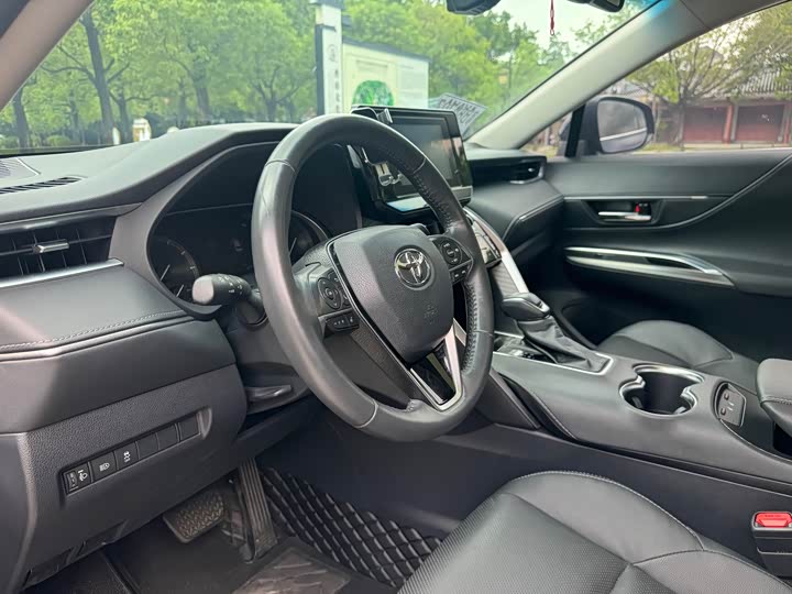 Toyota Harrier, 2022 — фото 9 из 9