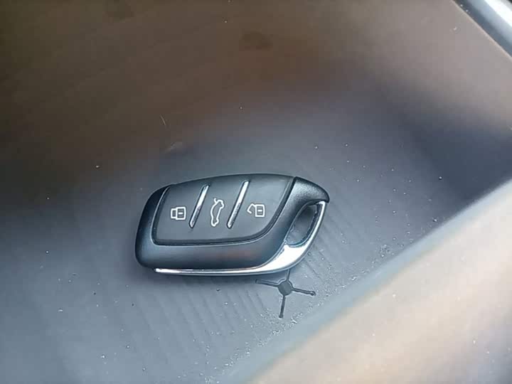 Roewe D6, 2025 — фото 9 из 9