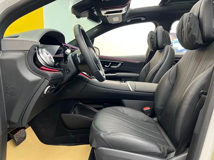 Mercedes-Benz EQS SUV, 2025 — фото 3 из 9
