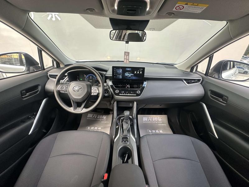 Toyota Corolla Cross, 2025 — фото 5 из 10