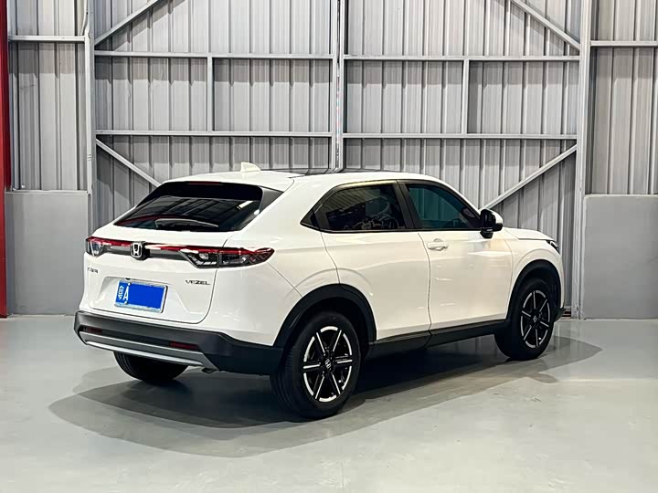Honda Vezel, 2025 — фото 7 из 9