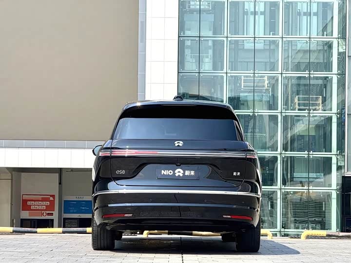 Nio ES8, 2025 — фото 8 из 9