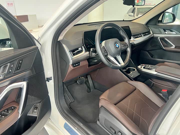 BMW X2, 2025 — фото 6 из 9