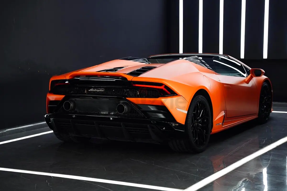 Lamborghini Huracan, 2023 — фото 2 из 10