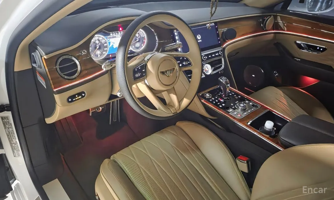 Bentley Flying Spur, 2022 — фото 8 из 12