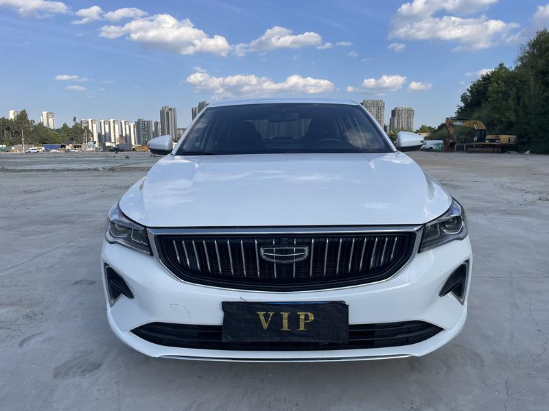 Geely Emgrand, 2022 — фото 2 из 12