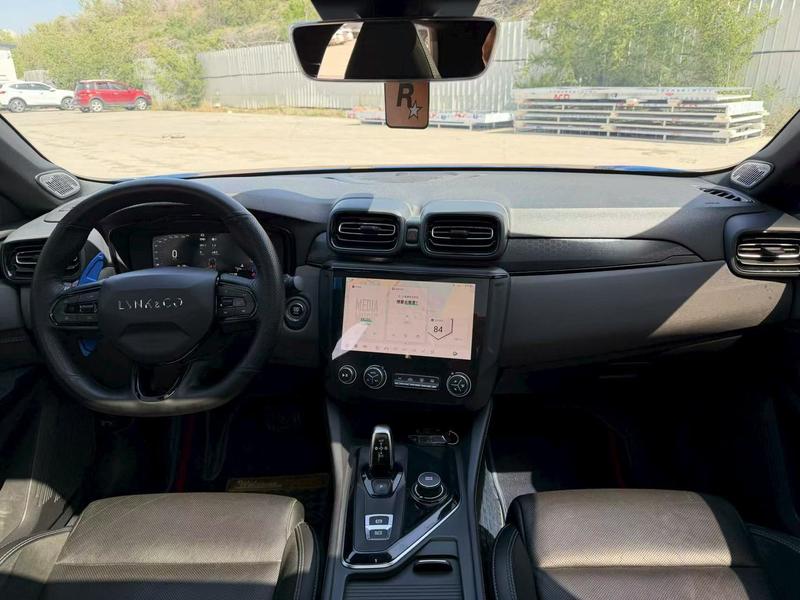 Lynk & Co 03, 2021 — фото 7 из 11