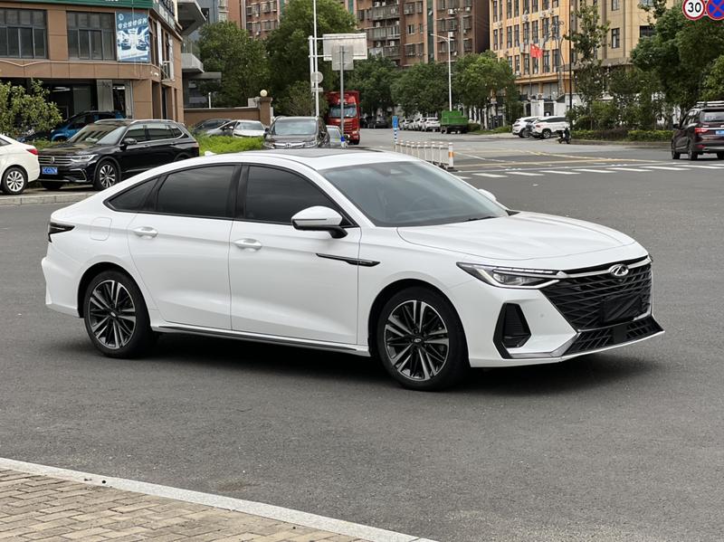 Chery Arrizo 8, 2023 — фото 3 из 12
