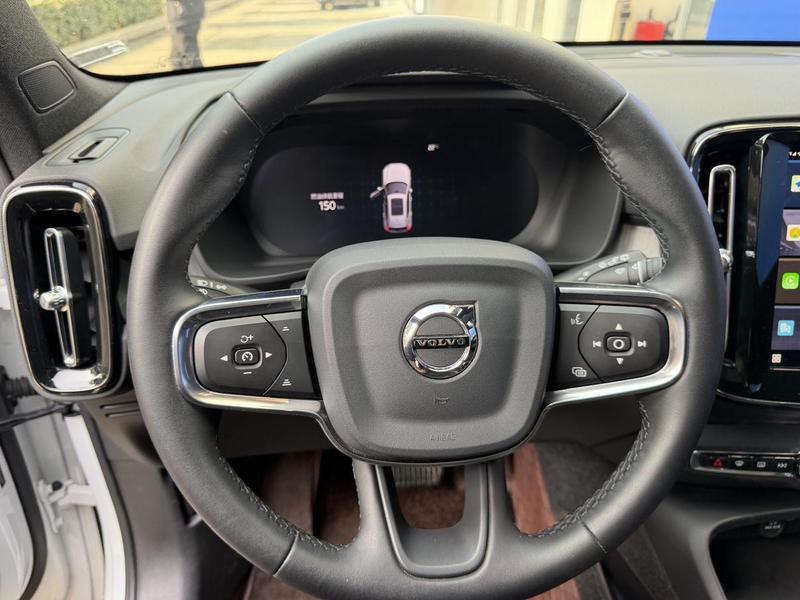 Volvo XC40, 2024 — фото 9 из 12