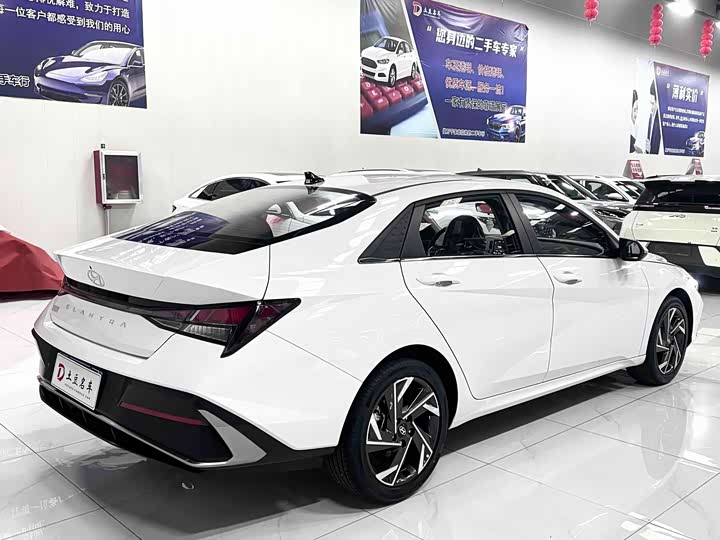 Hyundai Elantra N line, 2025 — фото 4 из 9