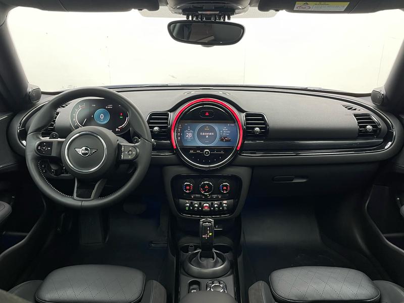 Mini Clubman, 2023 — фото 7 из 12