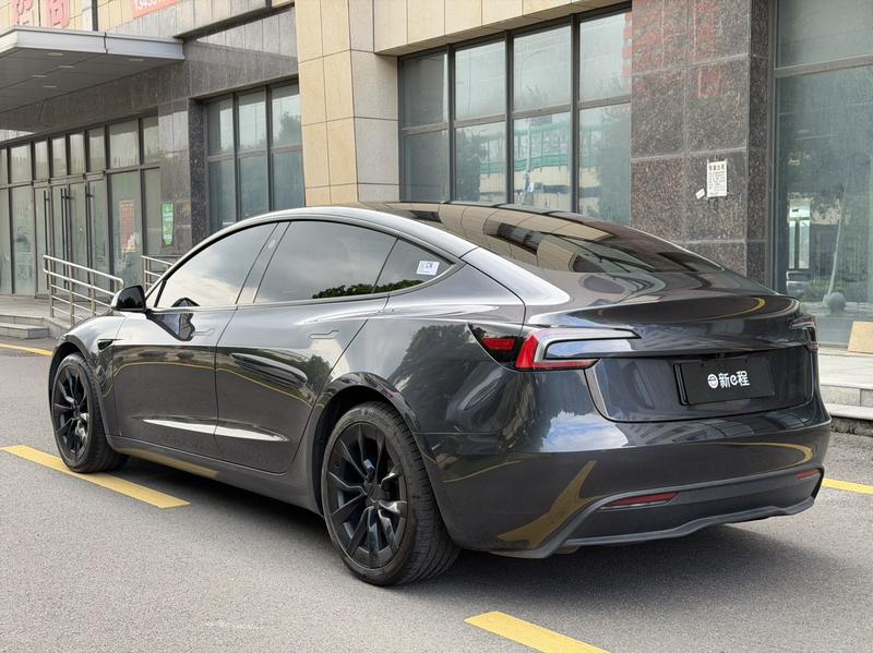 Tesla Model 3, 2024 — фото 4 из 9