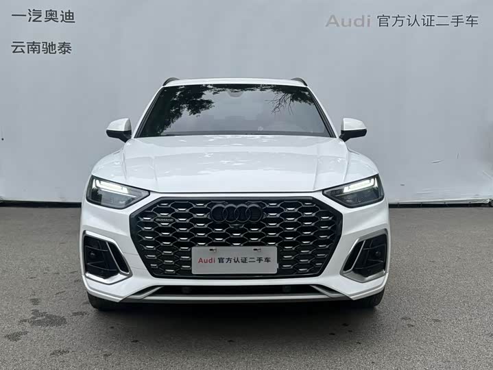 Audi Q5L Sportback, 2022 — фото 7 из 9
