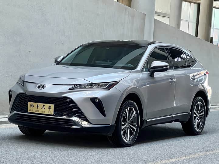 Toyota Venza, 2022 — купить в Перми под ключ