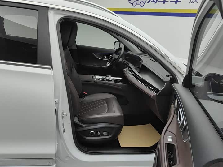 Chery Tiggo 8 Pro, 2024 — фото 8 из 9