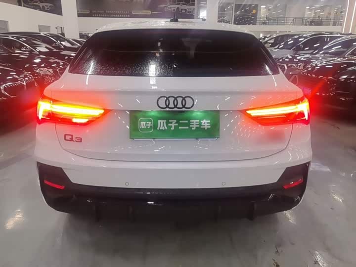 Audi Q3 Sportback, 2023 — фото 6 из 9