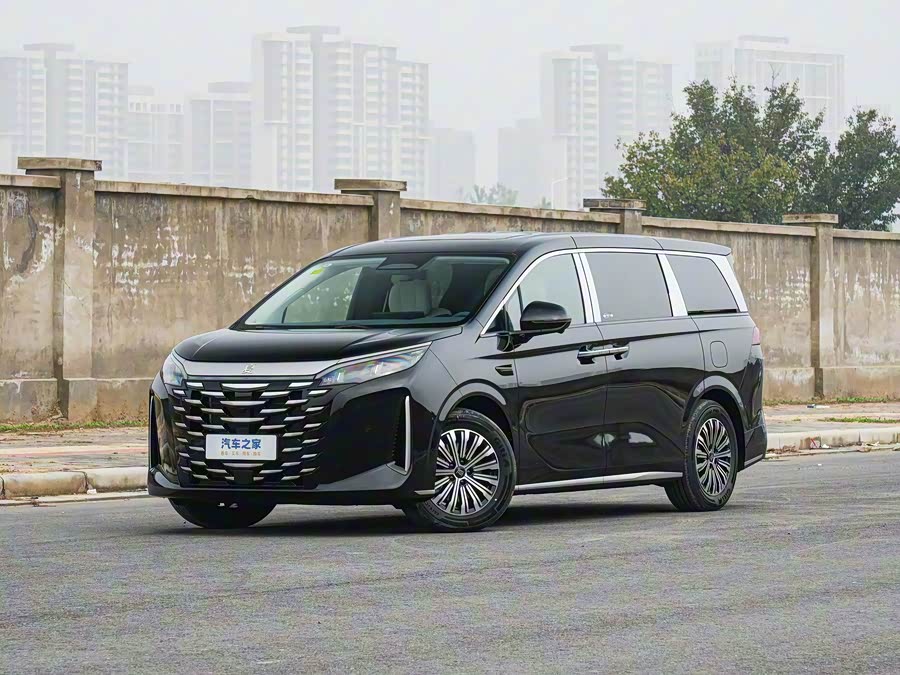 BYD Xia, 2026 — купить в Москве под ключ