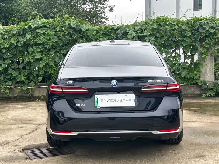 BMW i5, 2025 — фото 5 из 9