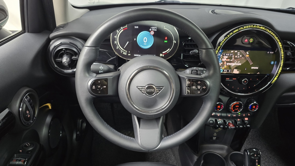 Mini Cooper, 2021 — фото 12 из 12