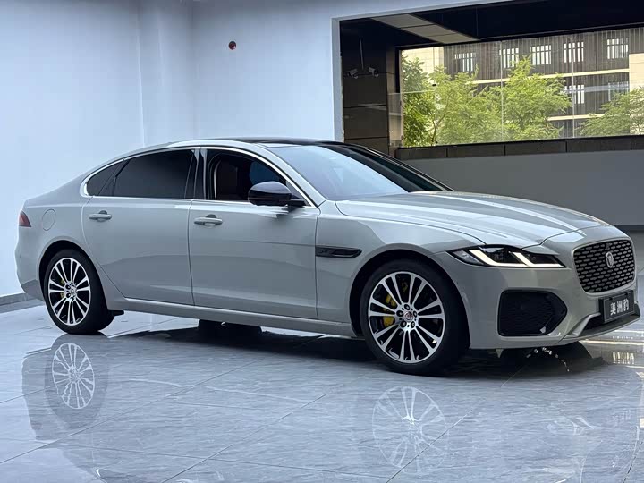Jaguar XF L, 2025 — фото 3 из 9