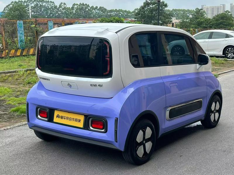 Baojun KiWi EV, 2024 — фото 6 из 9