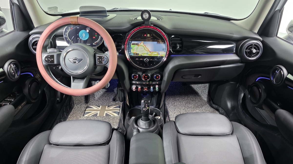 Mini Cooper, 2023 — фото 7 из 12