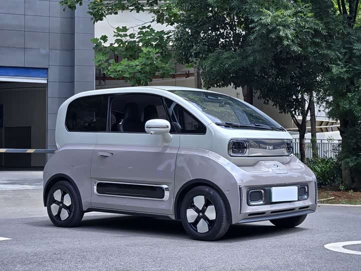 Baojun KiWi EV, 2022 — фото 3 из 9