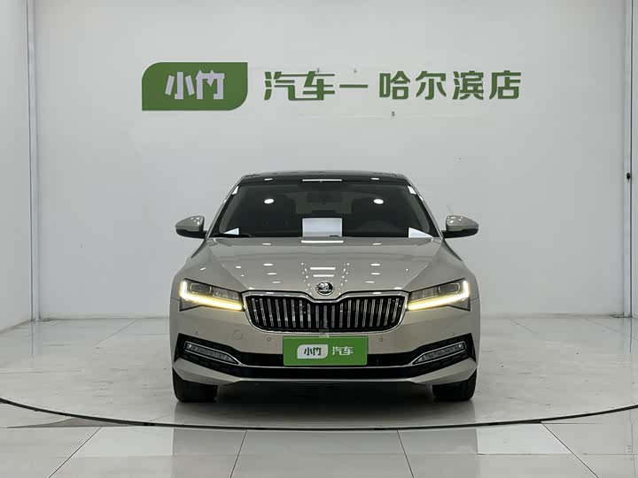 Skoda Superb, 2021 — фото 2 из 9