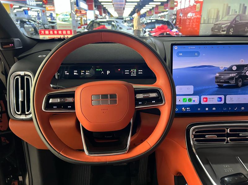 Geely Galaxy M9, 2025 — фото 9 из 12
