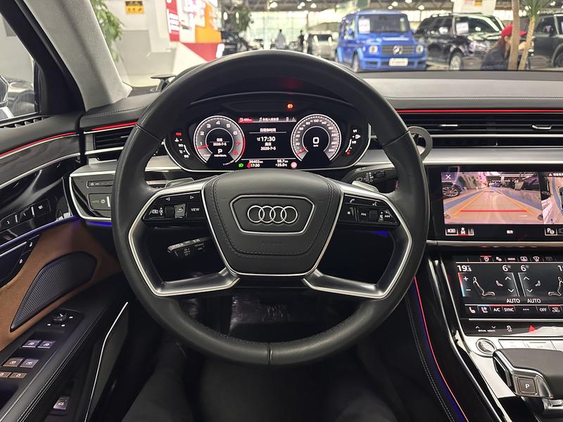 Audi A8, 2023 — фото 9 из 12