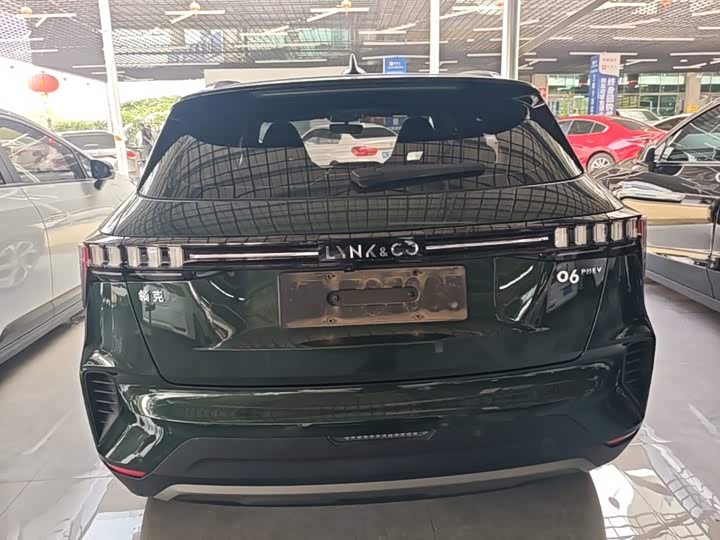 Lynk & Co 06 EM-P Hybrid, 2023 — фото 6 из 9
