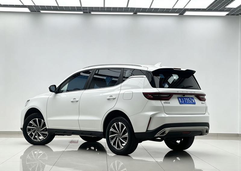 Geely Vision X6, 2022 — фото 3 из 11