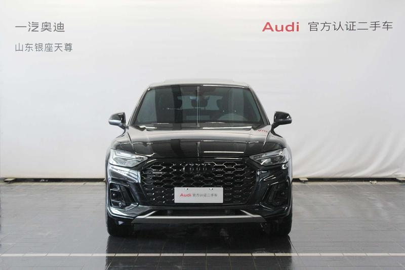 Audi Q5L Sportback, 2024 — фото 2 из 12