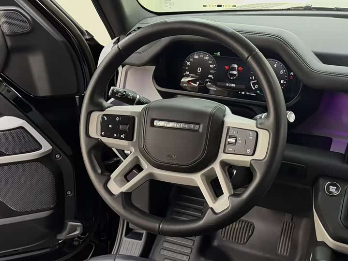 Land Rover Defender, 2023 — фото 6 из 9