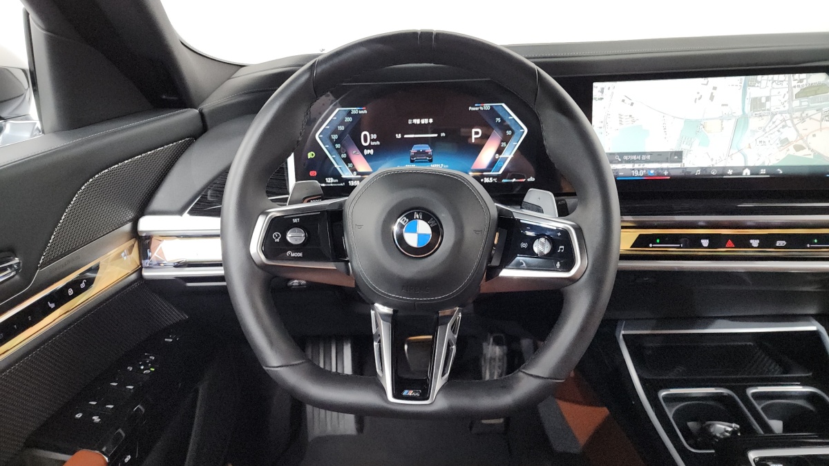 BMW 7 Series, 2024 — фото 12 из 12