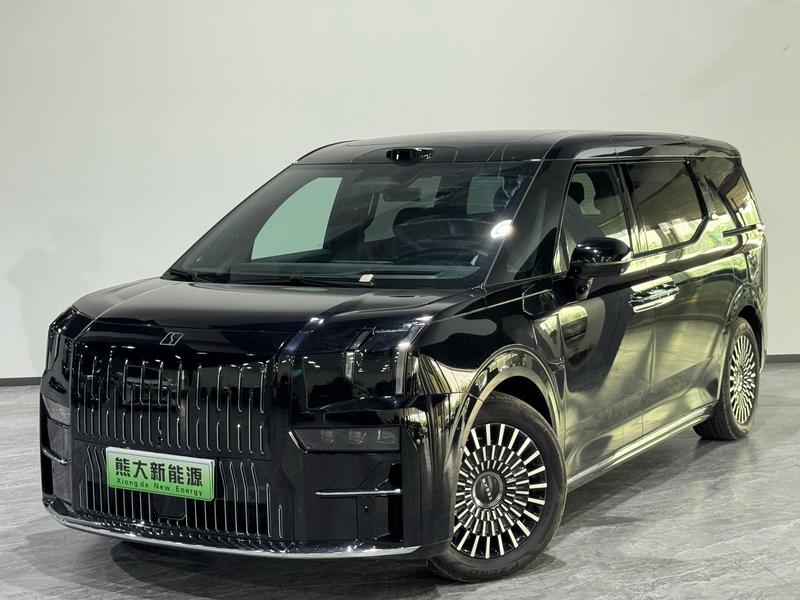 Zeekr 009, 2024 — купить в Воронеже под ключ