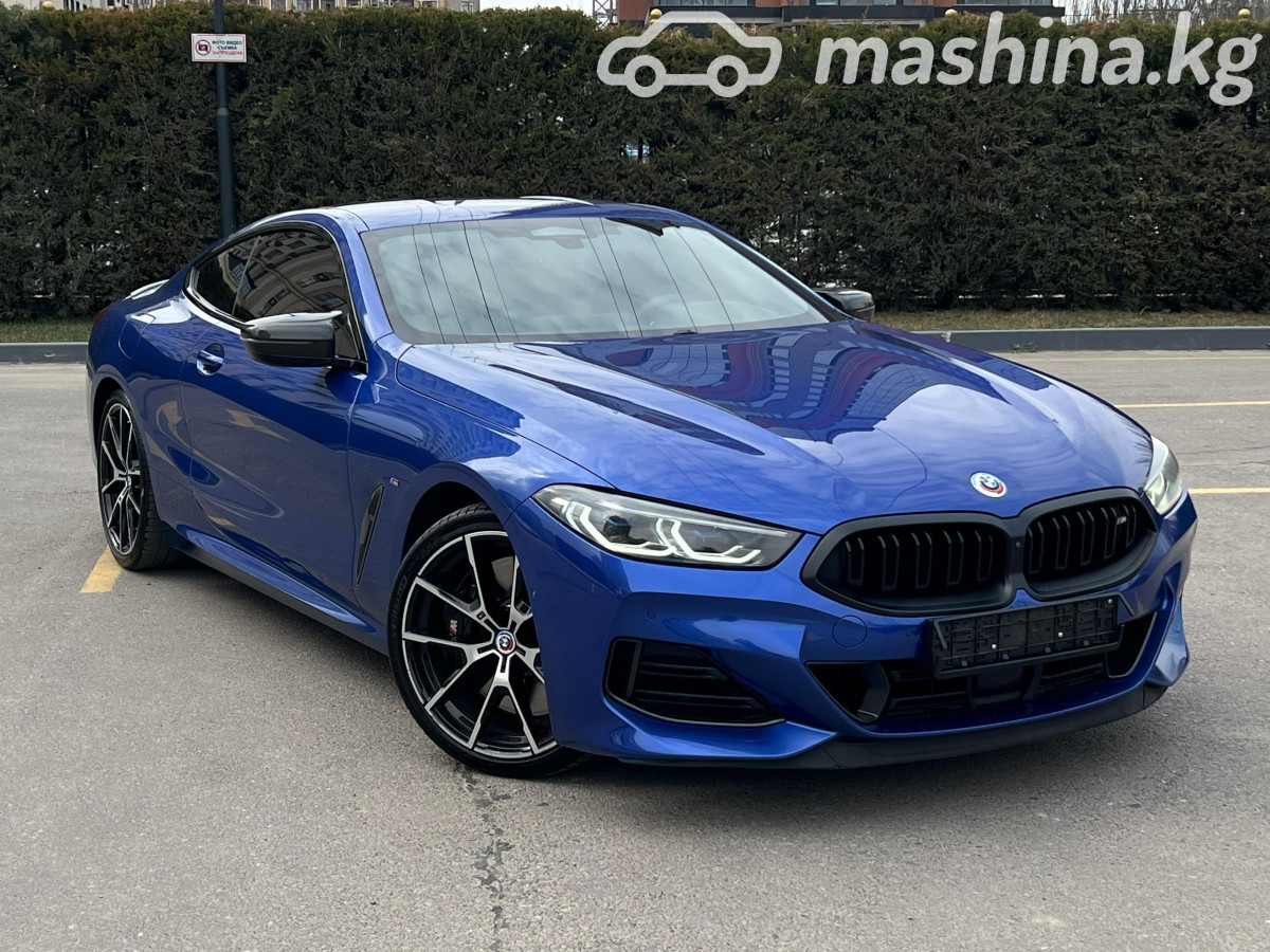 BMW M8, 2022