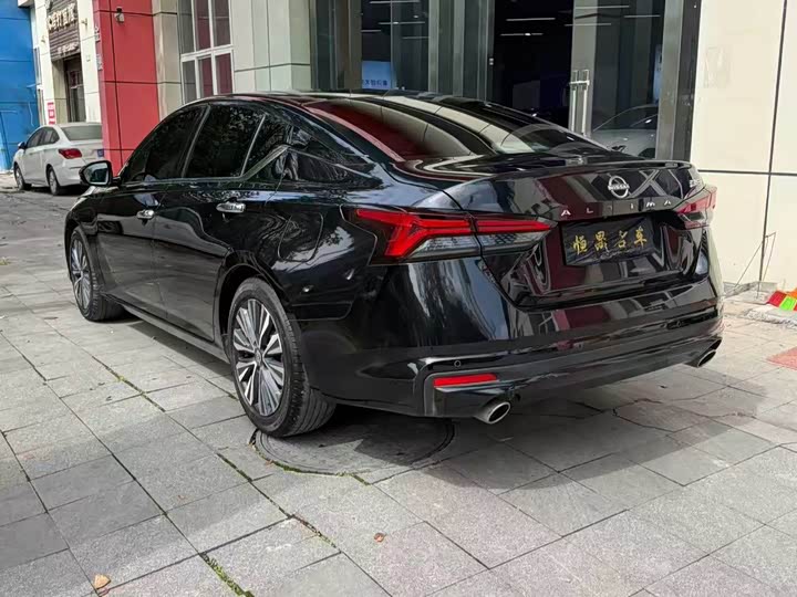 Nissan Teana, 2023 — фото 4 из 9