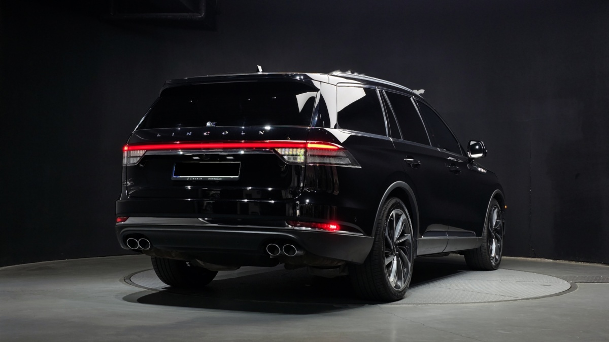 Lincoln Aviator, 2022 — фото 2 из 12