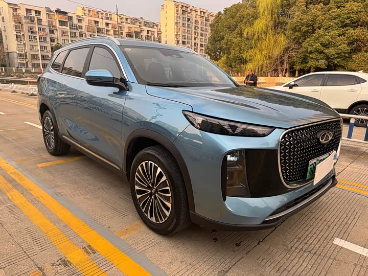 Chery Tiggo 8 Plus C-DM, 2024 — фото 8 из 9
