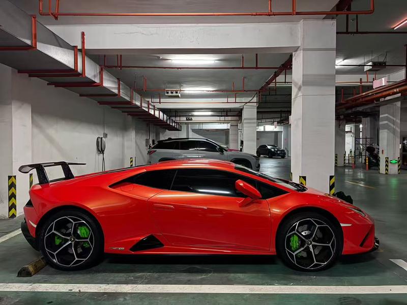 Lamborghini Huracán, 2022 — фото 5 из 9