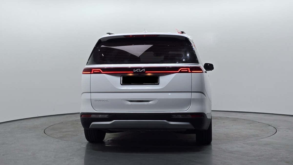 Kia Carnival, 2022 — фото 4 из 12