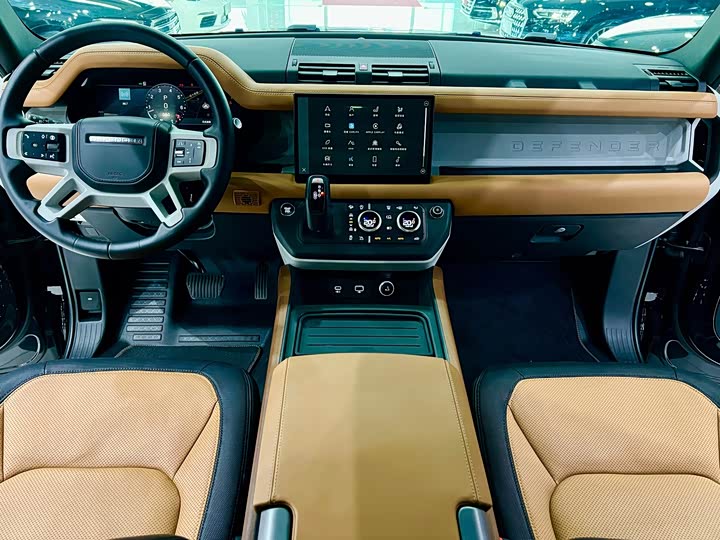Land Rover Defender, 2024 — фото 9 из 9