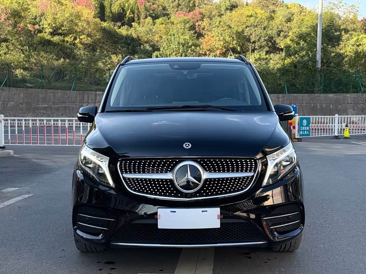 Mercedes-Benz V-Class, 2021 — фото 2 из 9