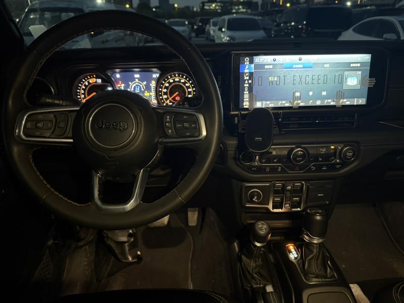 Jeep Wrangler, 2024 — фото 9 из 12