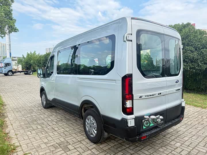 Ford E-Transit, 2023 — фото 9 из 9