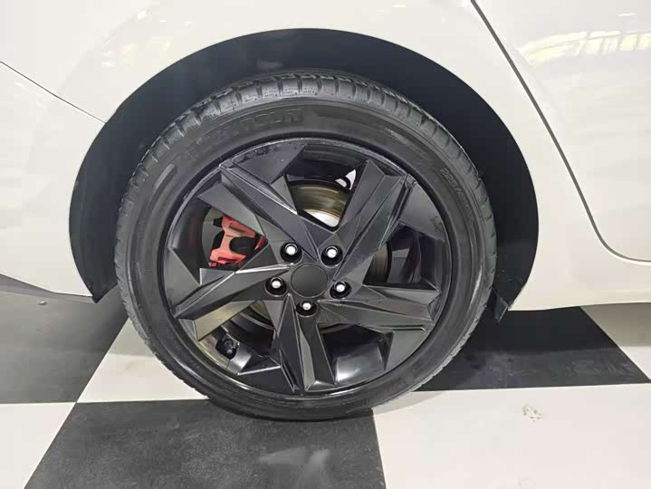 Hyundai Elantra N line, 2023 — фото 8 из 9