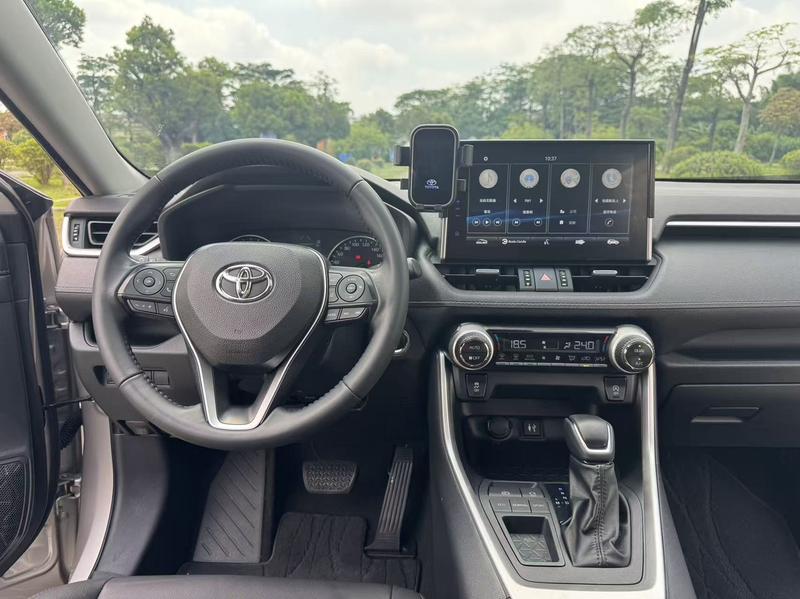 Toyota Wildlander, 2022 — фото 8 из 11